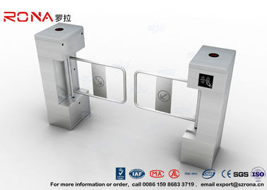 comprare Controllo di accesso del portone 600mm della barriera della falda dell'oscillazione del portone della barriera dell'oscillazione di identificazione di CA 220V IC per il cancello girevole magnetico online manufacture