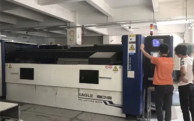 Ultimi blog aziendali su Miglioramento della gestione del flusso di visitatori e personale negli edifici aziendali tramite cancelli di accesso RFID